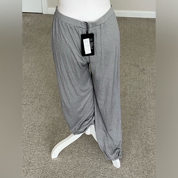 NWT Chaser Light Gray Casual Pants Size Medium - Picture 6 of 7